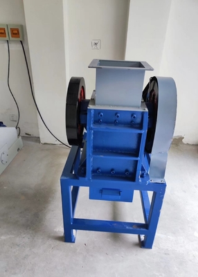 Sealed Compact MPE Type Lab Jaw Crusher 45kg/H Machine